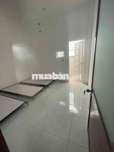 nhà cho thuê 4pn 5wc  rộng rãi phù hợp làm văn phòng hoặc kinh doanh