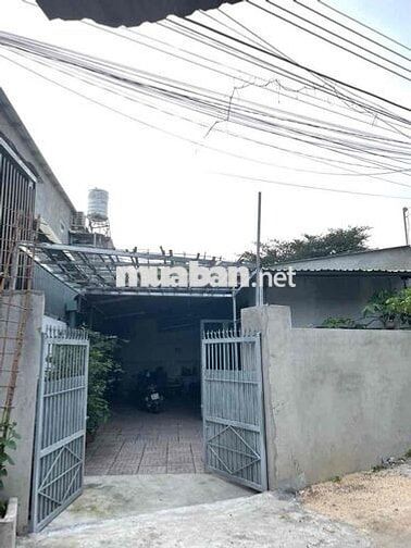 Cho thuê nhà 2pn, 1 wc, hẻm oto Bình chuẩn 09, Gần trường chợ