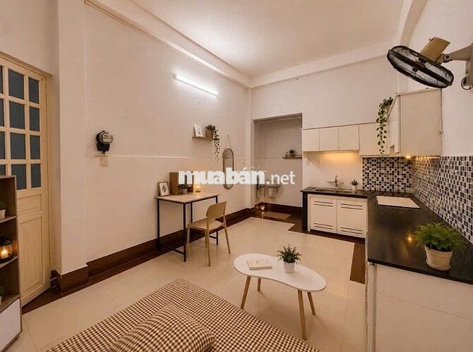 Cho thuê phòng giếng trời thoáng mát 30m2