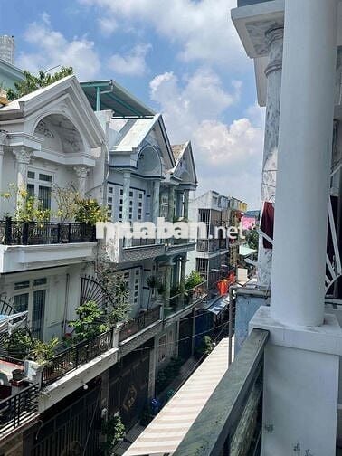 nhà cho thuê 4pn 5wc  rộng rãi phù hợp làm văn phòng hoặc kinh doanh