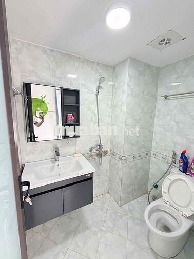 Bán CC Mini Tố Hữu Trung Văn- Siêu Đẹp Cao Cấp, Ô tô đỗ. Chuẩn Pccc