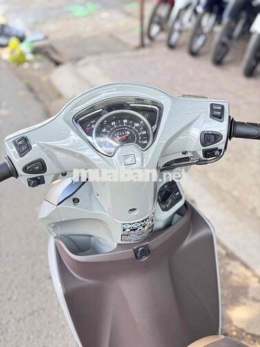 Honda Vision Sporty Edition Xám