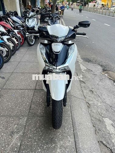 Honda SH 150 2022 Trắng Đã sử dụng
