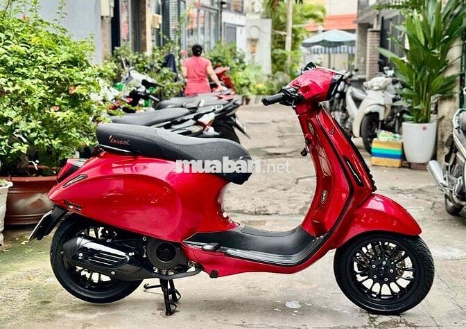 Piaggio Vespa Sprint 125cc 2015 Đỏ đen
