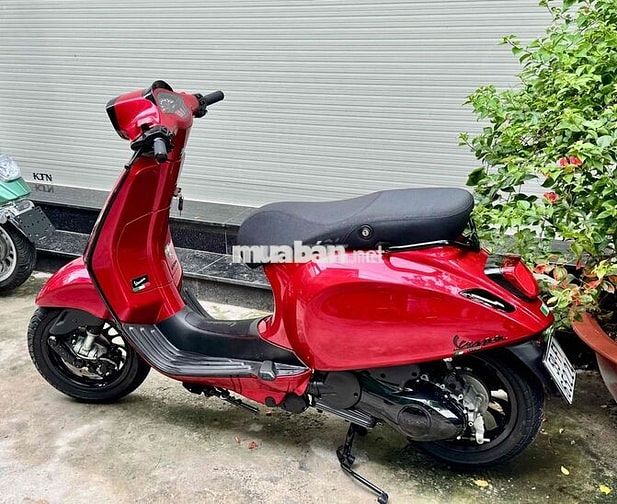 Piaggio Vespa Sprint 125cc 2015 Đỏ đen