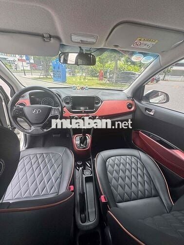 Hyundai i10 2018 Tự động Trắng 83000 km