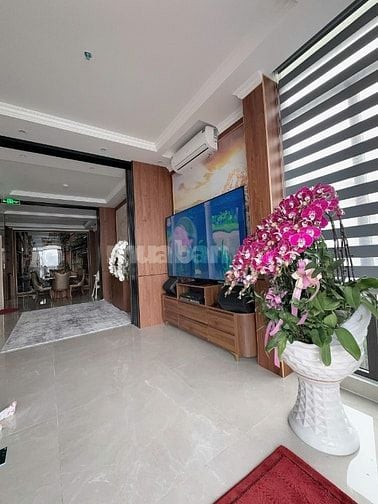 Bán 2 nhà cạnh nhau, 1 nhà 6 tầng, 1 nhà 8 tầng mặt phố Yên Hoa-Tây Hồ