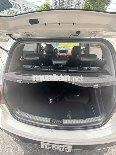 Hyundai i10 2018 Tự động Trắng 83000 km