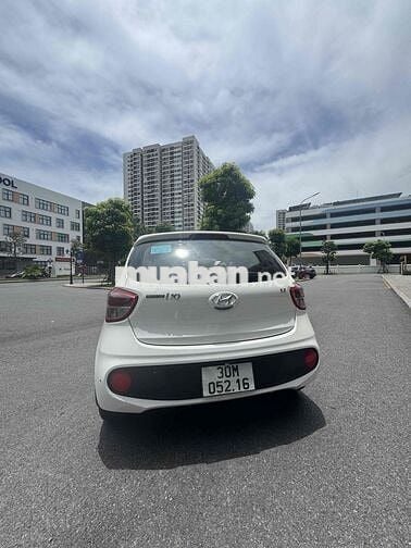 Hyundai i10 2018 Tự động Trắng 83000 km