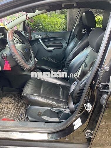 Ford Fiesta 1.4 Số sàn Xăng Đen