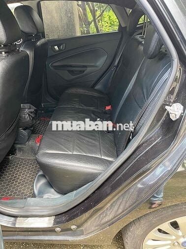 Ford Fiesta 1.4 Số sàn Xăng Đen