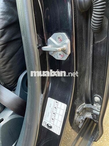 Ford Fiesta 1.4 Số sàn Xăng Đen