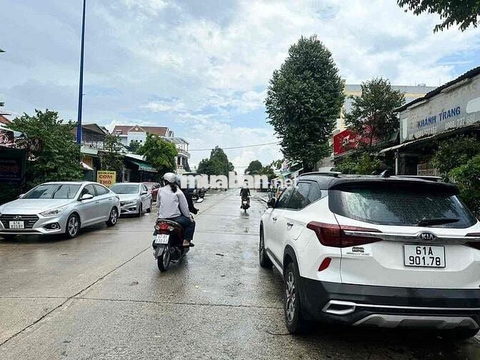 Chính chủ bán 300m2 , Mỹ Phước 3, sát chợ , trường học