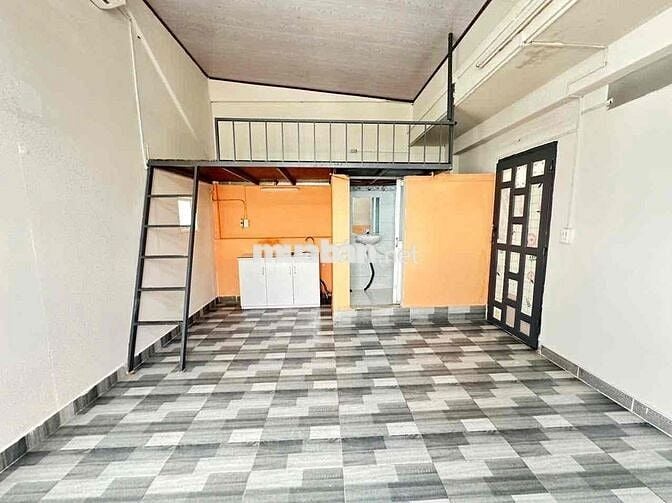 GÁC GIÁ RẺ GẦN VLU-IUH-CHỢ HẠNH THÔNG TÂY TIỆN SANG KHU VỰC BÌNH THANH
