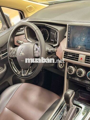 Mitsubishi Xpander Cross 2021 Trắng 7 chỗ