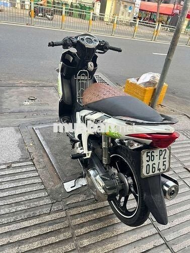 Yamaha Nouvo 4 2011 Trắng 90% mới