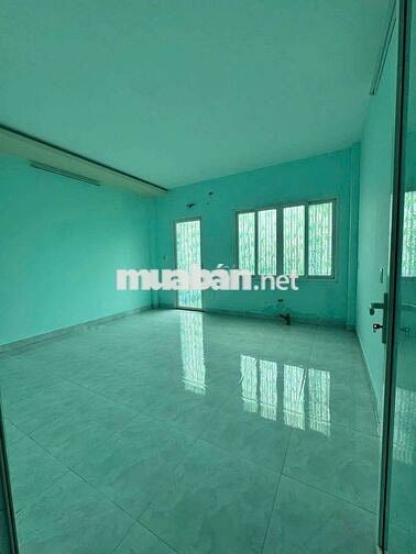 có hầm để xe 5x18m trệt 3 lầu 6pn 3wc kdc thới an hẻm 7m thông 