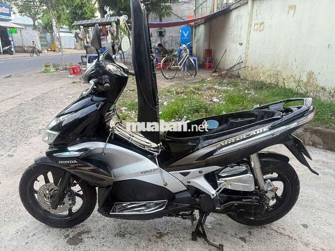 Honda Air Blade 110cc FI 2010 Đen bạc