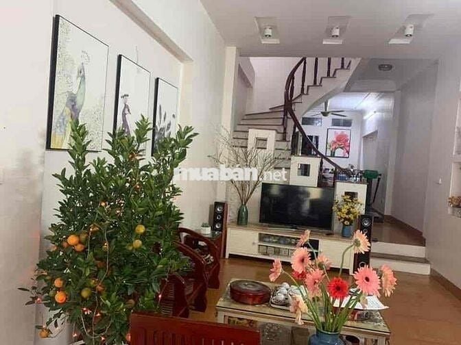 chỉ 6,5tr - Cho thuê nhà phố Đàm Quang Trung, 50m, 2pn, full đồ ở ngay