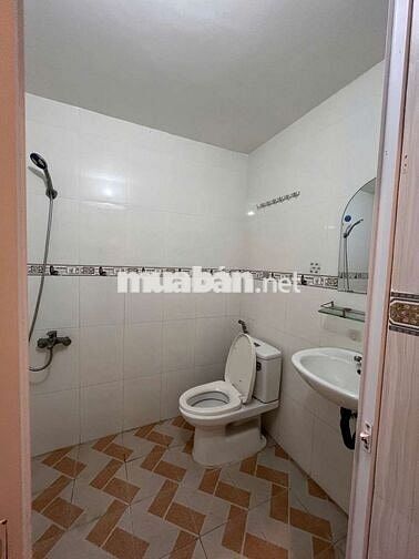 CHO THUÊ NHÀ 2 LẦU 6PN CÓ NỘI THẤT MẶT TIỀN BÙI QUANG TRINH GIÁ 9TR