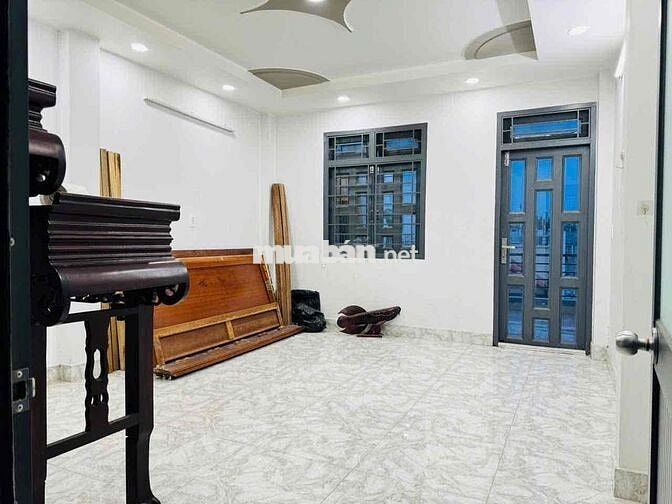 NHÀ 2 LẦU_ 1/ TL37 _CÓ 3PN _GIÁ 8 TRIỆU_HẺM XE HƠI