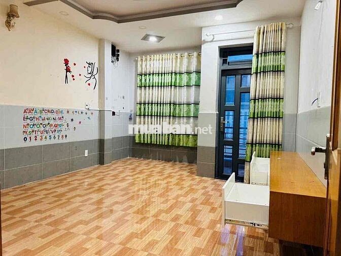 NHÀ 2 LẦU_ 1/ TL37 _CÓ 3PN _GIÁ 8 TRIỆU_HẺM XE HƠI
