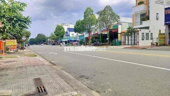Bán lô đất mặt tiền kinh doanh Mỹ Phước 3, 10x30 , giá rẻ