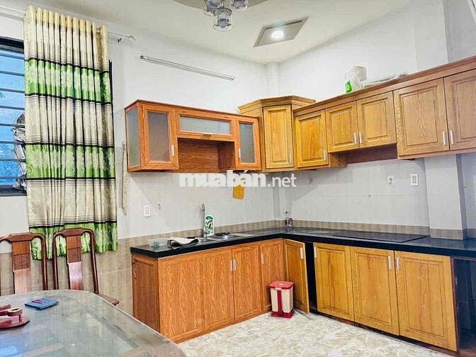 NHÀ 2 LẦU_ 1/ TL37 _CÓ 3PN _GIÁ 8 TRIỆU_HẺM XE HƠI