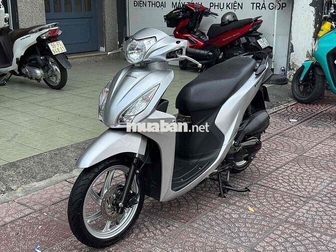 Honda Vision 2018 Bạc