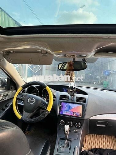 Mazda Mazda 3 2012 Trắng Tự động