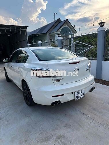 Mazda Mazda 3 2012 Trắng Tự động