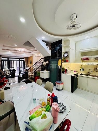 Nhà bán khu nhà ở cao cấp , công viên trước nhà!