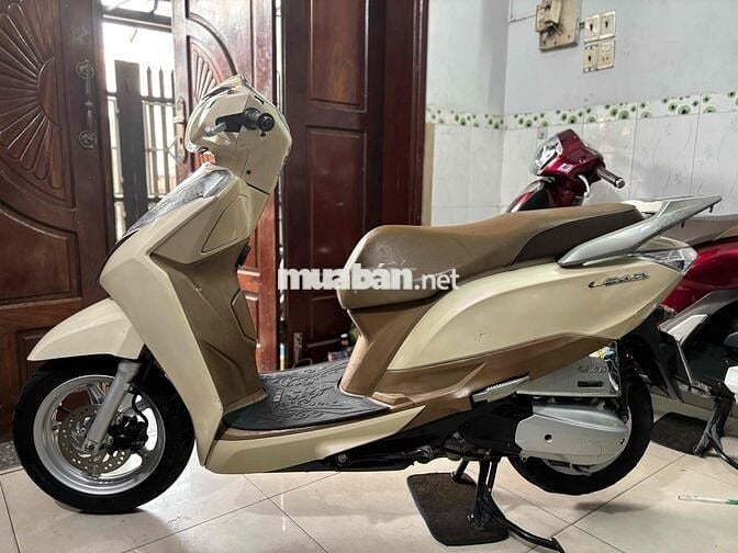 Honda Lead 2013 Vàng kem