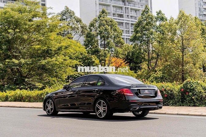 Mercedes E300 AMG 2019 Đen/ nt nâu 32000 mls đẹp