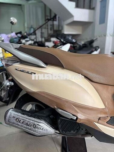 Honda Lead 2013 Vàng kem