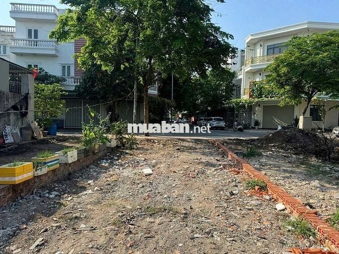 BÁN LÔ ĐẤT GẦN KCN VIỆT HƯƠNG DT 136M2 CÁCH QL 13 CHỈ 3P DI CHUYỂN