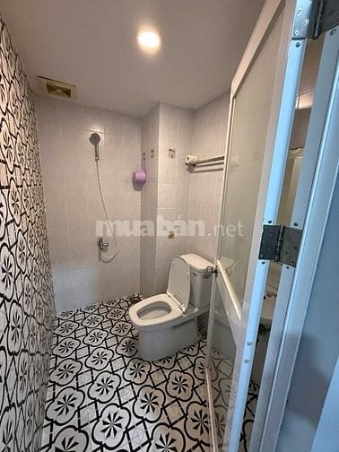 Bán căn hộ bàu Cát 2 Tân Bình, 2PN, 2WC, 52m2  lầu 1 , 2.7 tỉ có sổ