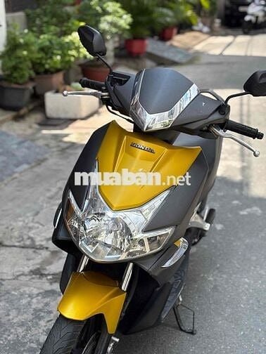 Honda AB Fi 2010 Vàng đen