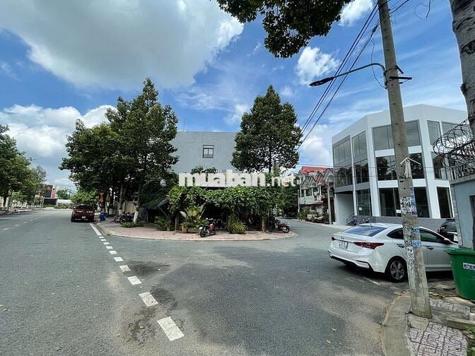 CHO THUÊ VĂN PHÒNG NGAY SÂN VẬN ĐỘNG DĨ AN