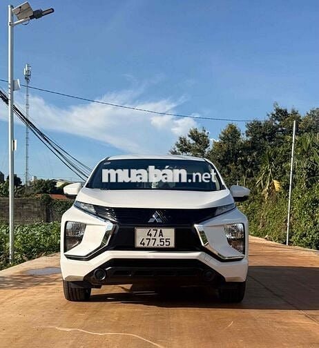 Mitsubishi Xpander 7 chỗ số sàn Trắng