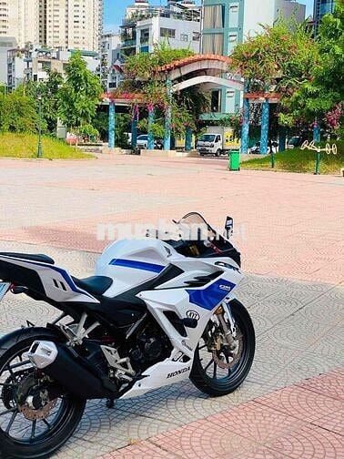 Honda CBR150R Trắng xanh Nhập khẩu