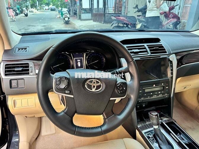 Toyota Camry 2.0E 2018 87.000 km Đen