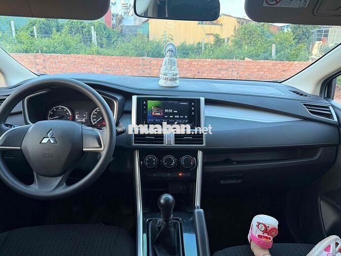 Mitsubishi Xpander 7 chỗ số sàn Trắng