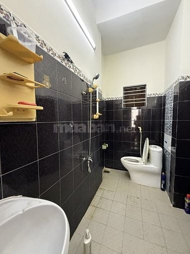 NGUYỄN VĂN CỪ QUẬN 5, 5 TẦNG 3PN, HẺM THẲNG SẠCH ĐẸP, HƠN 5T