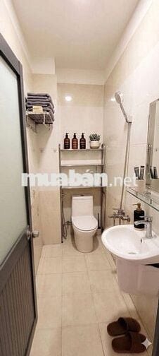 NHÀ ĐẸP CHO THUÊ - GIÁ RẺ – HẺM XE HƠI – DỌN VÀO Ở NGAY