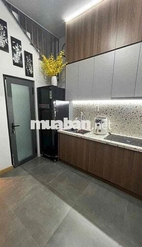 cần bán gấp nhà mini rất phù hợp cho hộ it người , nhà đầy đủ tiện ngh