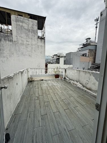 NGUYỄN VĂN CỪ QUẬN 5, 5 TẦNG 3PN, HẺM THẲNG SẠCH ĐẸP, HƠN 5T