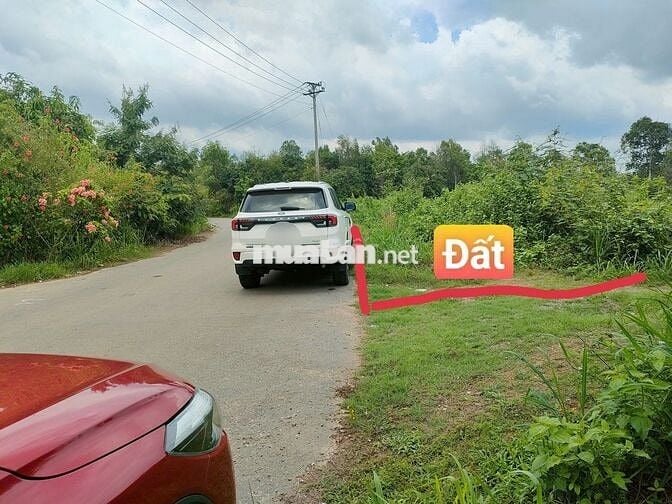 Bán lô đất thổ cư 218m2 lô góc 2 mặt tiền đường nhựa, sát Quốc lộ 20