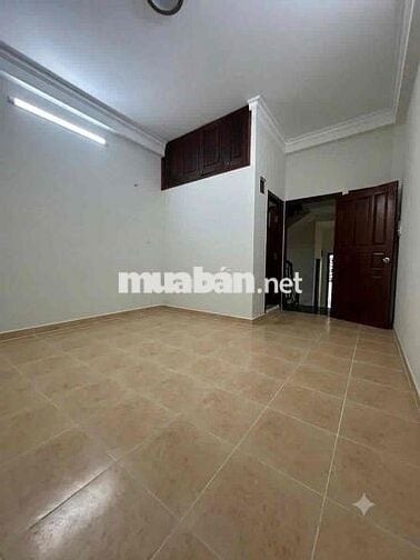 NHÀ 3 TẤM HẺM XE HƠI 4PN 5WC HẺM XE TẢI