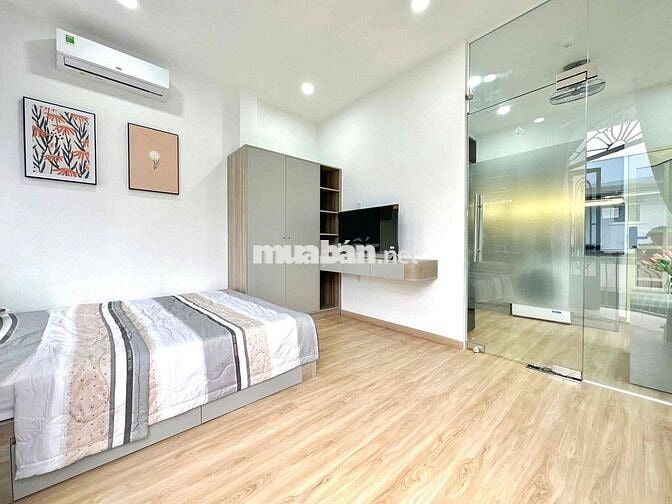 Căn Hộ Ban Công Máy Giặt Riêng Full Nội Thất Quận 3 Gần Quận 1, 10